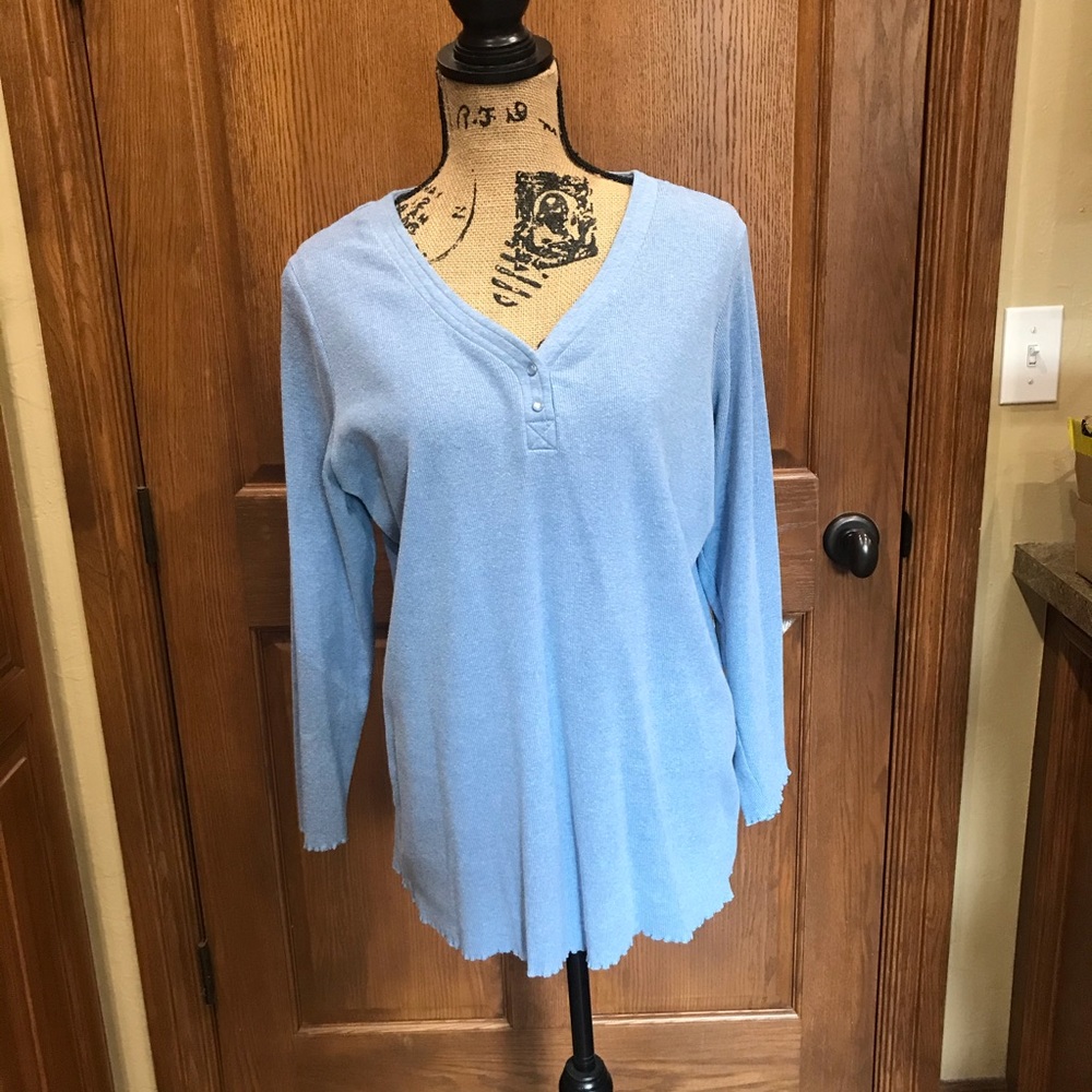 Women’s Butterfly Relaxed Fit Pullover - 14/16W
